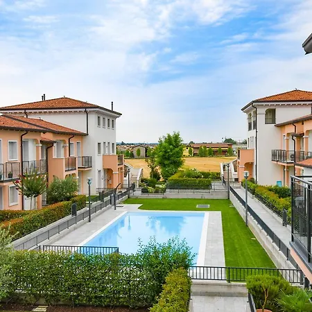 Aurora Apartament