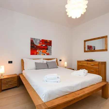 Aurora Apartament Sirmione
